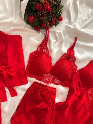 Kırmızı 8 Parça Dev Sabahlıklı Çeyiz Seti 7082 - 3
