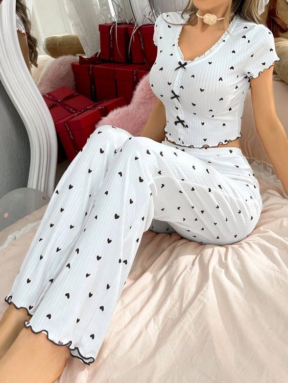 Love Bloom Black Crop model KISA KOLLU Pijama Takımı 6849 - 1